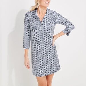 Vineyard Vines Navy and White Dress - Performance Size Medium